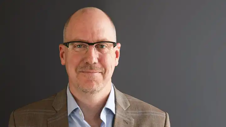 photo of Hampton Bridwell